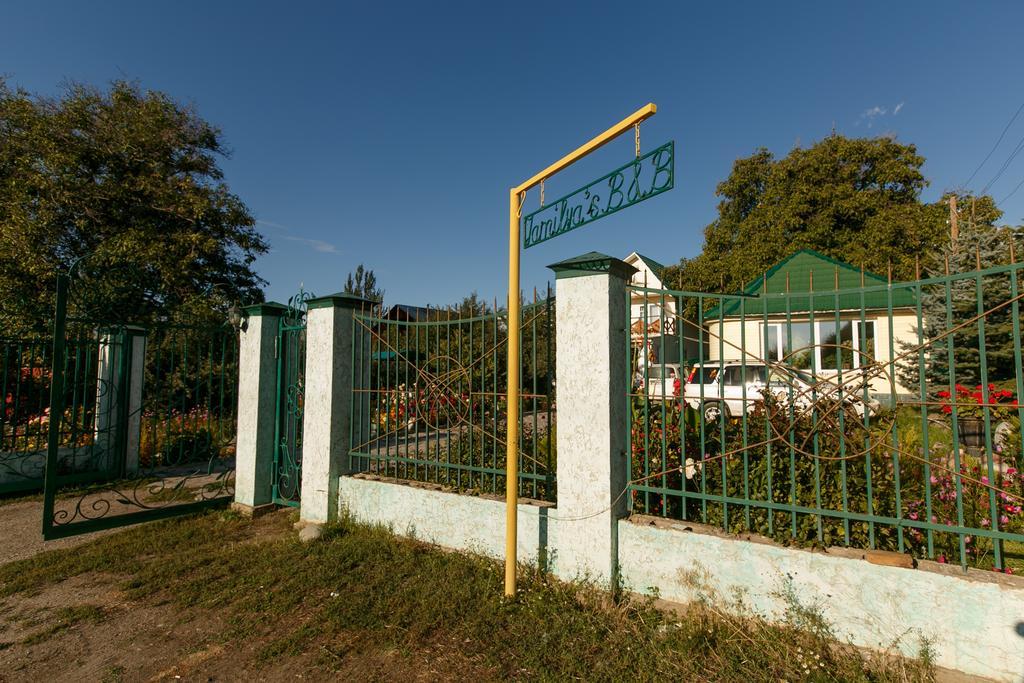 Jamilya'S B&B Guest House คาราโคล ภายนอก รูปภาพ