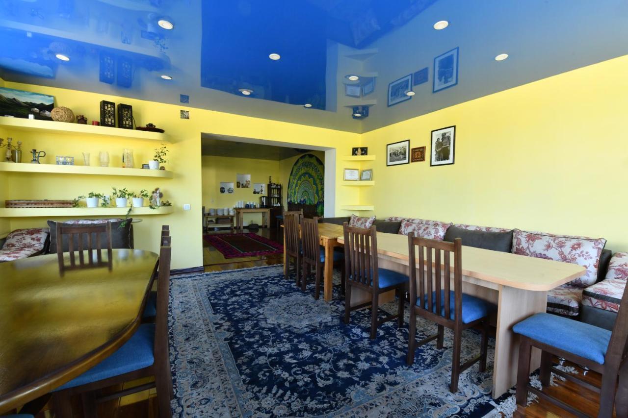 Jamilya'S B&B Guest House คาราโคล ภายนอก รูปภาพ